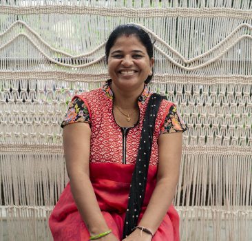Seema-min