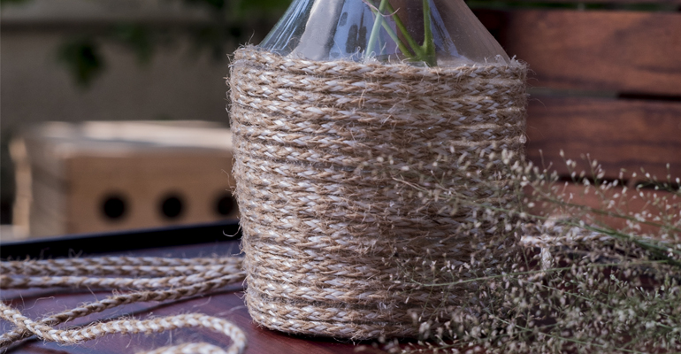 banana-fiber-vase